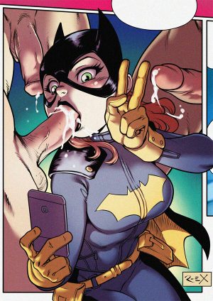 Batgirl blowjob selfie